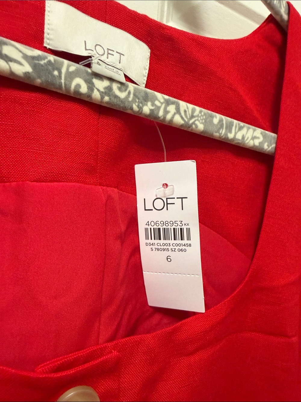 LOFT Red Button-Front Square-Neck Tank - Picture 2 of 3